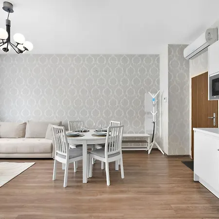 Boutique For 4 - Old Town Apartment *
