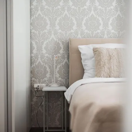 Boutique For 4 - Old Town Apartment *